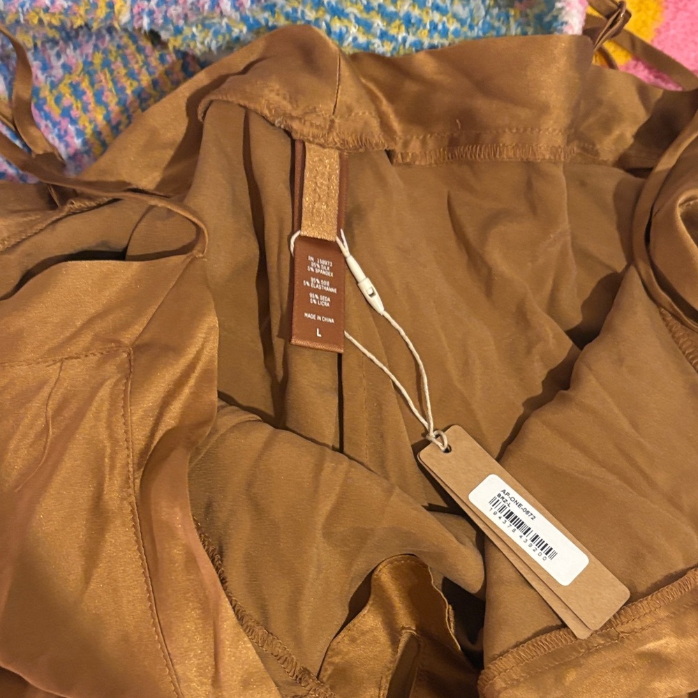 NWT Skims Bronze Large Women's Bodysuit - Picture 3 of 7